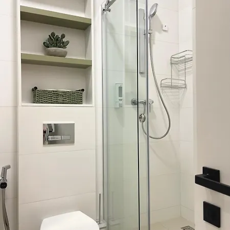 Seventeen Apartment