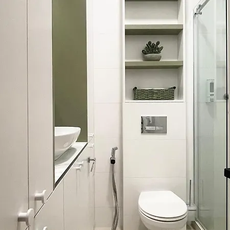 Seventeen Apartment
