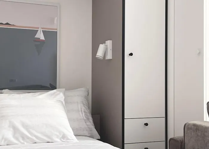 Seventeen Apartment Odessa